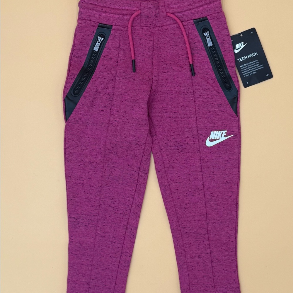 Nike‎ Kids' Magenta Joggers with Black Accents NWT, ships next day .